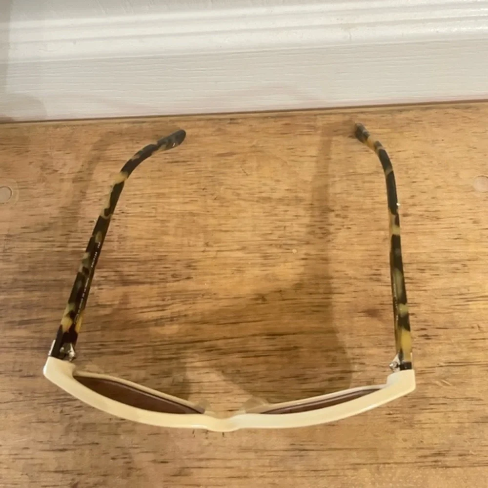 OSCAR DE LA RENTA Cream SSC5138 Cateye Sunglasses